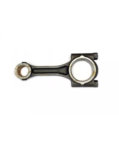 Korbowód silnika KUBOTA D750