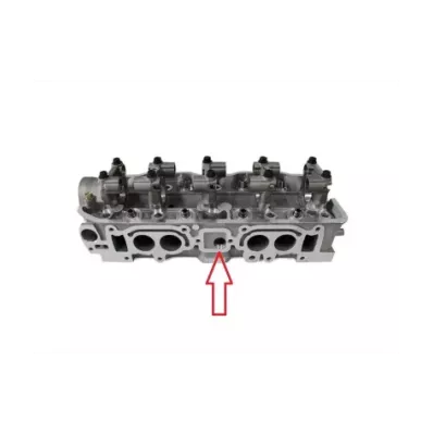 Głowica silnika MITSUBISHI 4G64 8V - GAŹNIK
