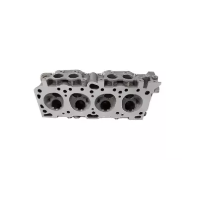 Głowica silnika MITSUBISHI 4G64 8V - GAŹNIK